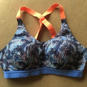 Victoria Secret lightweight sports bra